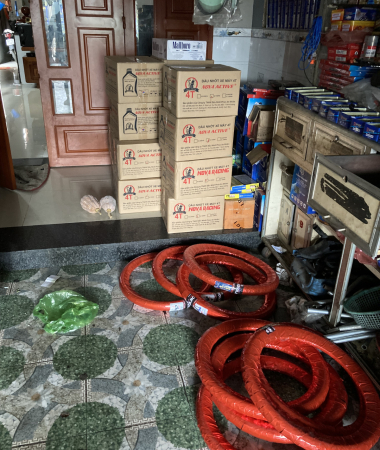 Gia công dầu nhớt vỏ ruột xăm xe máy 