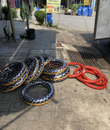 Vỏ lốp xe tay ga 